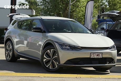 White 2023 Kia EV6 Wagon Air Rwd