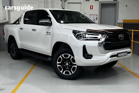 White 2021 Toyota Hilux Double Cab Pick Up Sr5 (4X4)