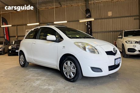 White 2009 Toyota Yaris Hatch YR F