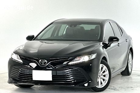 Black 2018 Toyota Camry Sedan ASCENT F