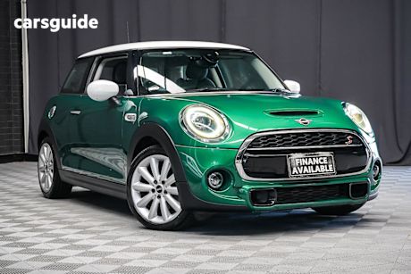 Green 2020 Mini Cooper Hatchback S Classic 3D Hatch