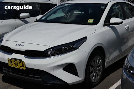 White 2024 Kia Cerato Hatch S F