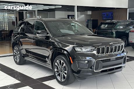 Black 2023 Jeep Grand Cherokee SUV OVERLAND 4X4