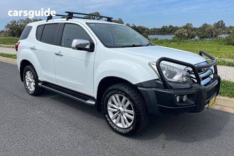 White 2017 Isuzu MU-X Wagon Ls-U (4X4)
