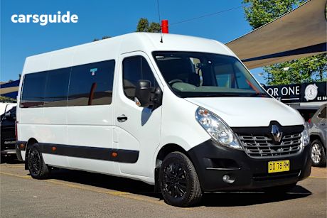 White 2017 Renault Master OtherCar F