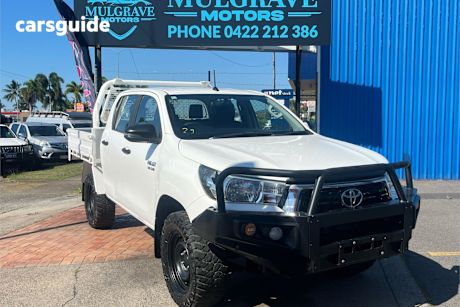 White 2019 Toyota Hilux Double Cab Chassis Sr (4X4)
