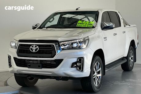 White 2019 Toyota Hilux Ute Tray SR5 4X4