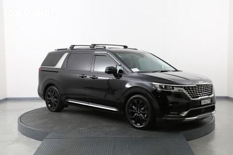 Black 2022 Kia Carnival Wagon Platinum