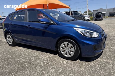 Blue 2016 Hyundai Accent Hatchback Active