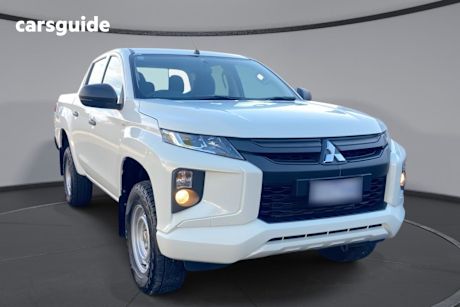 White 2021 Mitsubishi Triton Double Cab Pick Up Glx (4X4)