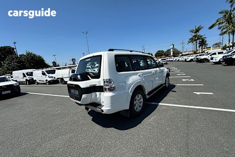 White 2021 Mitsubishi Pajero SUV GLX 4X4