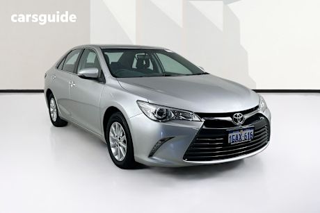 Silver 2016 Toyota Camry Sedan Altise