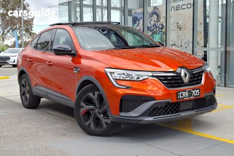 Orange 2022 Renault Arkana Hatch R.S. LINE F