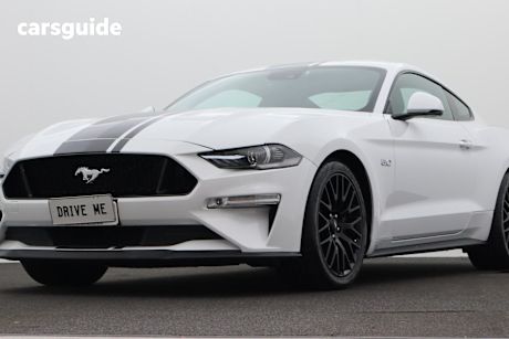 White 2018 Ford Mustang Coupe GT R