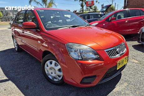 Red 2010 Kia RIO Hatchback S