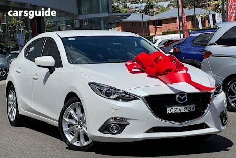 White 2015 Mazda Mazda3 Hatch SP25 GT F