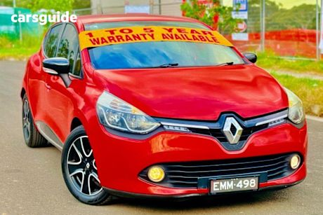Red 2014 Renault Clio Hatchback Expression