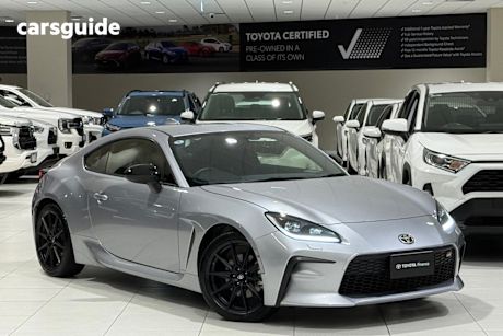 Silver 2024 Toyota GR86 Coupe GTS R