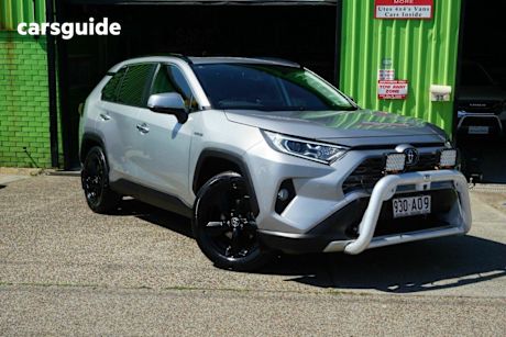Silver 2020 Toyota RAV4 SUV CRUISER 4X4