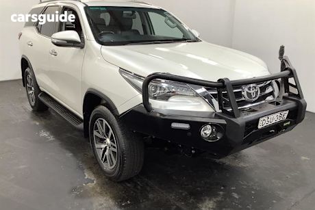White 2016 Toyota Fortuner Wagon Crusade