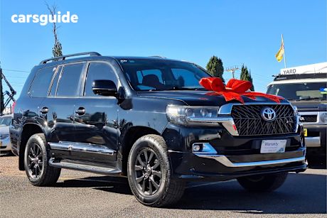 Black 2008 Toyota Landcruiser SUV SAHARA 4X4