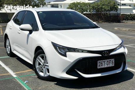 White 2021 Toyota Corolla Hatchback Ascent Sport