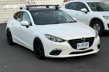 White 2014 Mazda 3 Hatchback Maxx