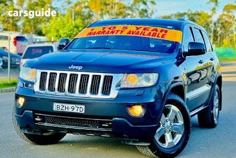 Grey 2011 Jeep Grand Cherokee Wagon Laredo (4X4)