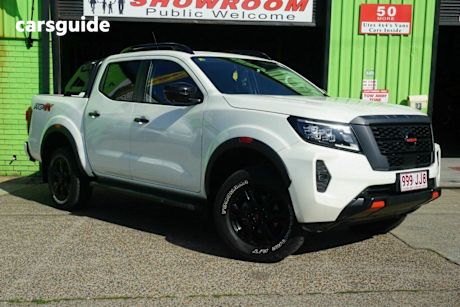 White 2023 Nissan Navara Ute Tray PRO-4X 4X4