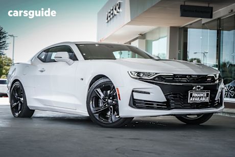 White 2019 Chevrolet Camaro Coupe 2Ss