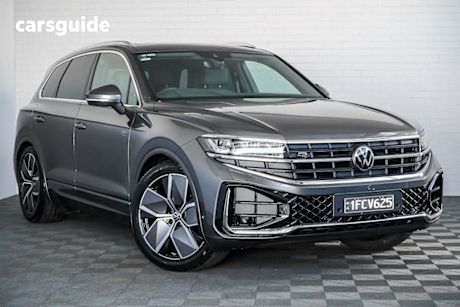 Grey 2025 Volkswagen Touareg Wagon 210Tdi R-Line