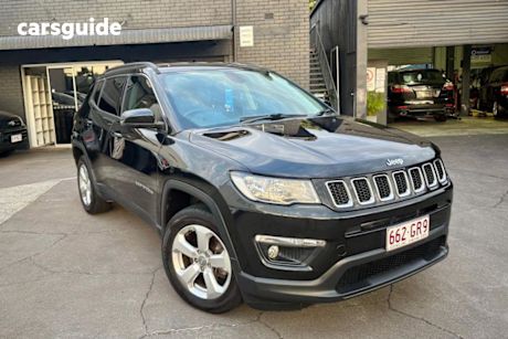 Black 2018 Jeep Compass Wagon Longitude (Fwd)