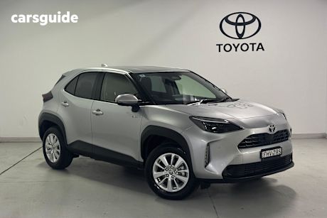 Silver 2024 Toyota Yaris Cross SUV GXL F