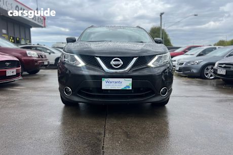 Brown 2015 Nissan Qashqai Wagon Ti (4X2)