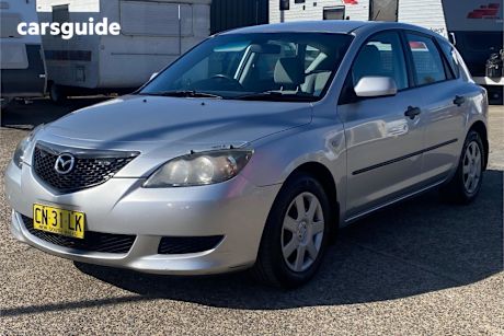 Silver 2005 Mazda Mazda3 Hatch NEO F