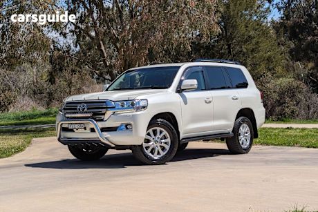 White 2017 Toyota Landcruiser Wagon Vx (4X4)