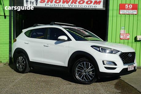 White 2019 Hyundai Tucson SUV ACTIVE X F