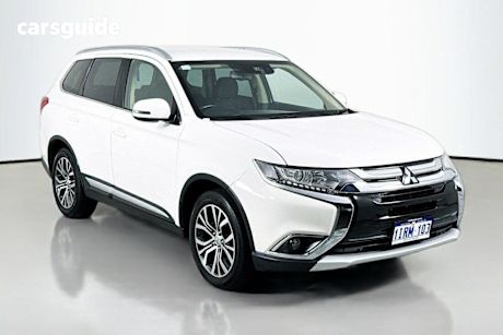 White 2017 Mitsubishi Outlander Wagon Ls Safety Pack (4X2)