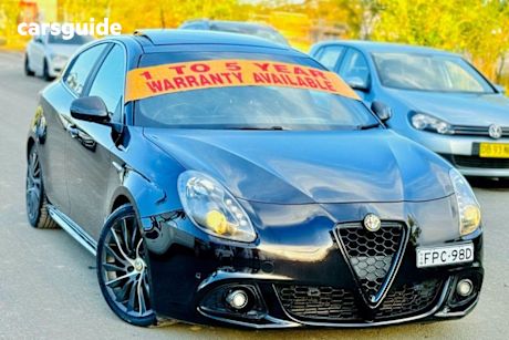 Black 2015 Alfa Romeo Giulietta Hatchback Distinctive