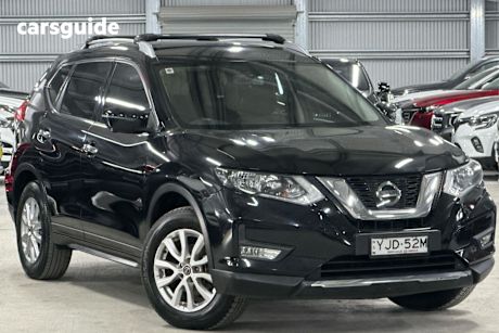 Black 2018 Nissan X-Trail SUV ST-L 4X4