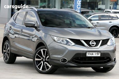 Grey 2017 Nissan Qashqai Wagon Ti (4X2)