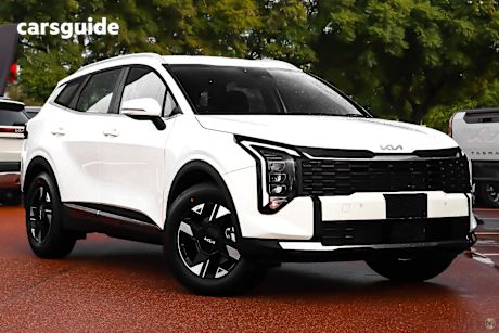 White 2025 Kia Sportage SUV S F