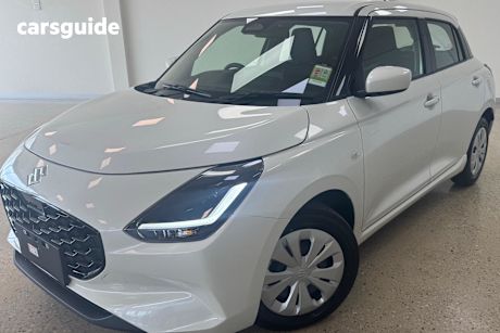 White 2025 Suzuki Swift Hatch HYBRID F
