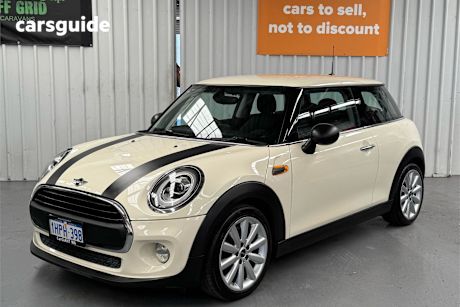 White 2014 Mini Cooper Hatchback One