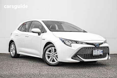 White 2019 Toyota Corolla Hatch ASCENT SPORT HYBRID F