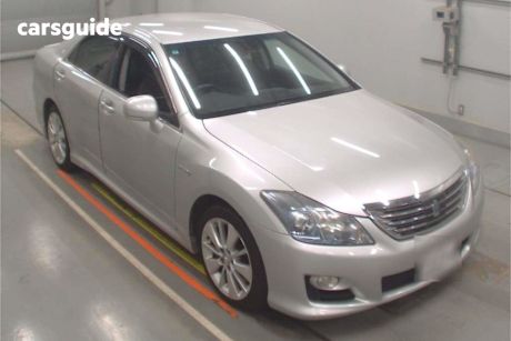 Silver 2009 Toyota Crown Sedan BASE GRADE