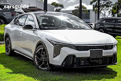 White 2025 Kia K4 Sedan GT-LINE F