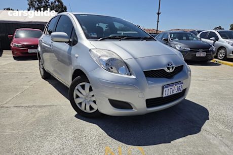 Silver 2010 Toyota Yaris Hatchback Yr