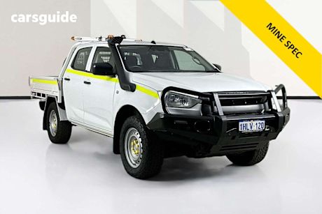 White 2021 Isuzu D-MAX Crew Cab Chassis Sx (4X4)