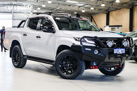 White 2020 Mitsubishi Triton Ute Tray GSR 4X4